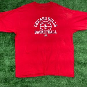 Men’s Adidas Chicago Bulls T-Shirt XL